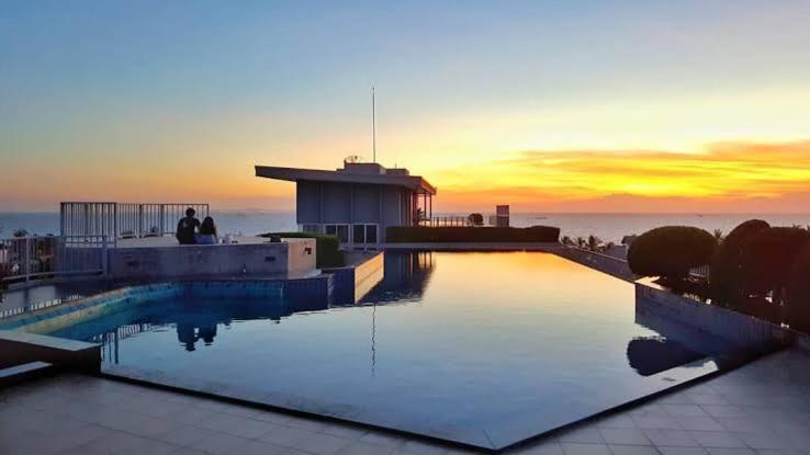 Chic Seaview @ The Patio Bangsaen Apartment Luaran gambar